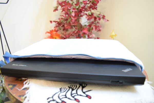 Sleek and Elegant Laptop Sleeve - Image 3