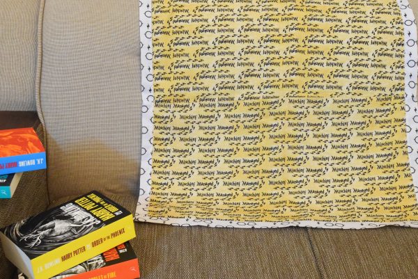 Harry Potter Infant Throw sheet (White Mischief Managed )