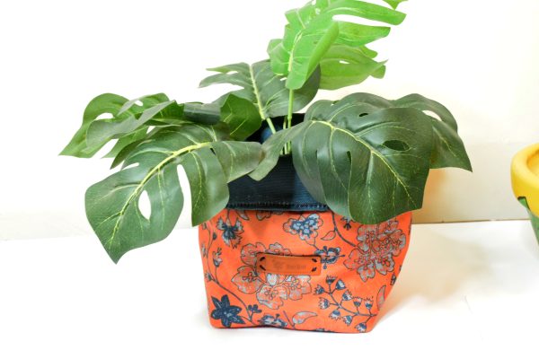 Bakset\ Planter Orange Floral