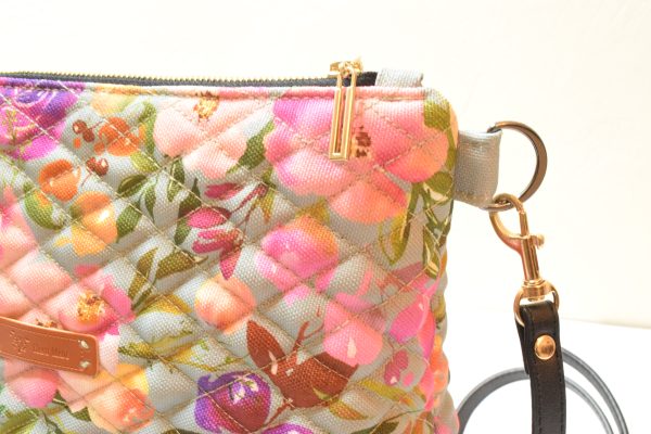 Quilted Cross Body Pouch - Image 5