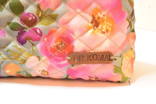 Quilted Cross Body Pouch - Image 4